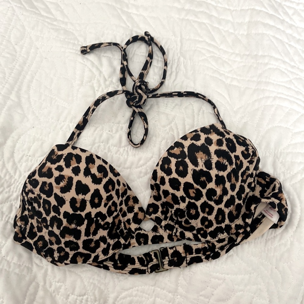 Classic push-up leopard print bikini top
